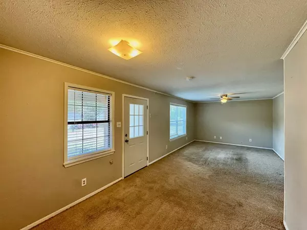 Crockett, TX 75835,227 Woodland CIR