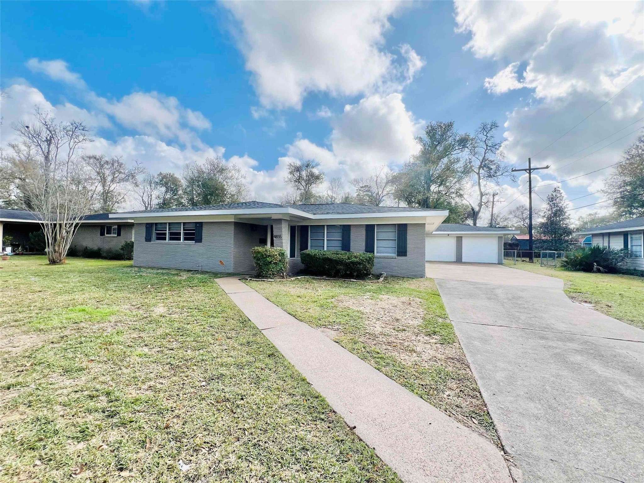 4855 Gladys AVE,  Beaumont,  TX 77706