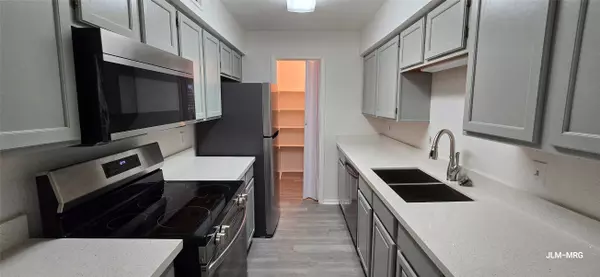 9700 Leawood BLVD #406, Houston, TX 77099