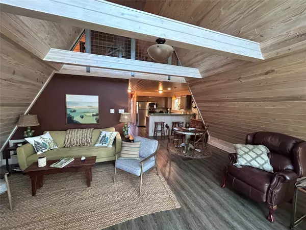 La Grange, TX 78945,232 Clear Lake Drive