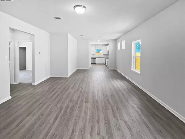 South Houston, TX 77053,15411 Foresail LN