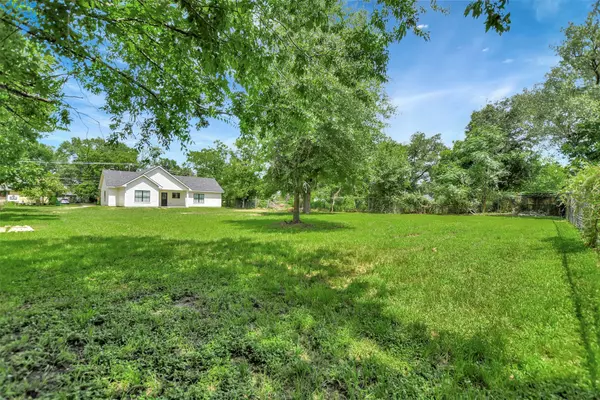 Madisonville, TX 77864,203 N Woodrow ST