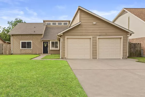 4906 Fairdale ST, Pasadena, TX 77505