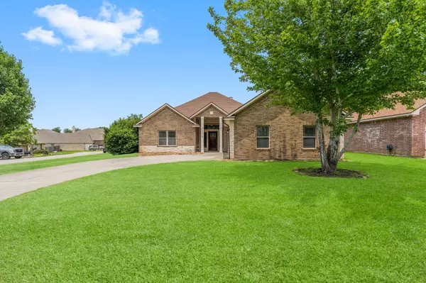13210 Lazy LN,  Willis,  TX 77318