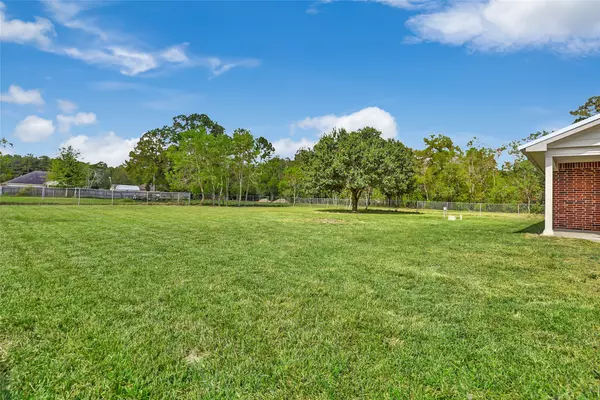 Tarkington, TX 77327,25 County Road 2208 1