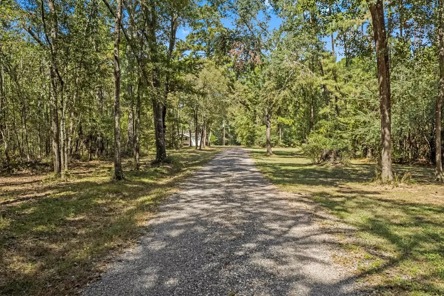 7105 Mount Zion RD, New Waverly, TX 77358