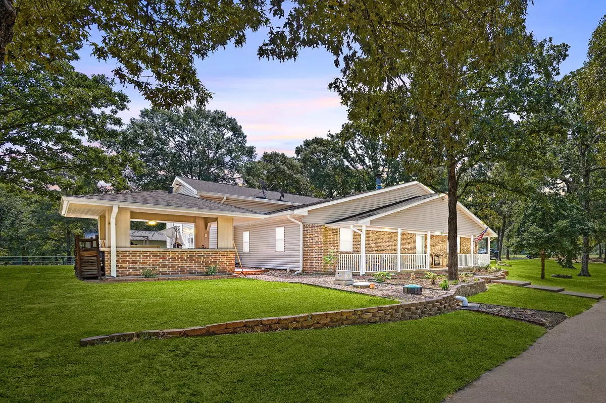 Huntsville, TX 77340,8407 State Highway 75 S