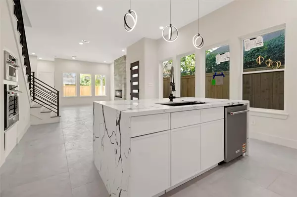 Houston, TX 77007,5117 Schuler ST #B