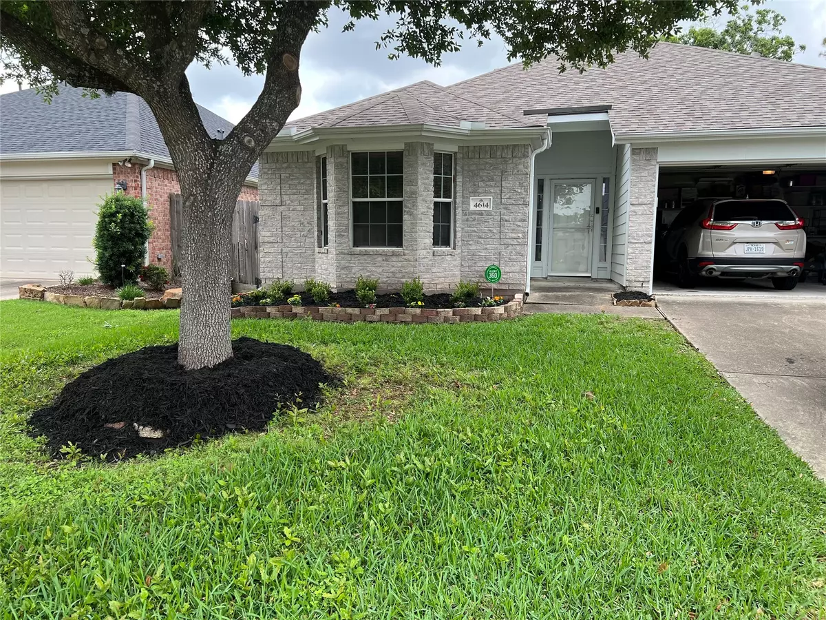 Pasadena, TX 77504,4614 Village Park DR