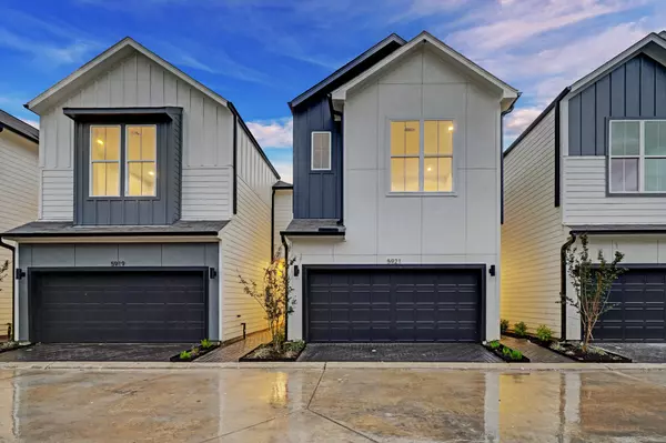 2216 Harry Cooper Lane,  Houston,  TX 77055