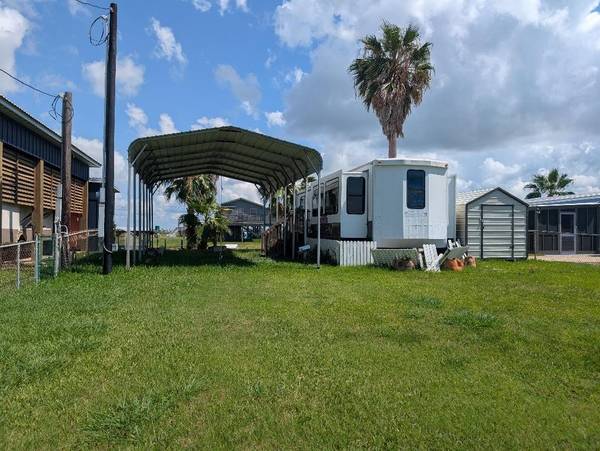 Sargent, TX 77414,738 County Road 202