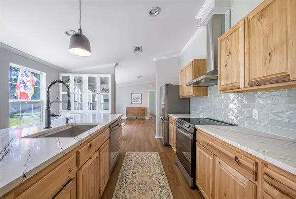 New Ulm, TX 78950,1081 Pine Crest DR