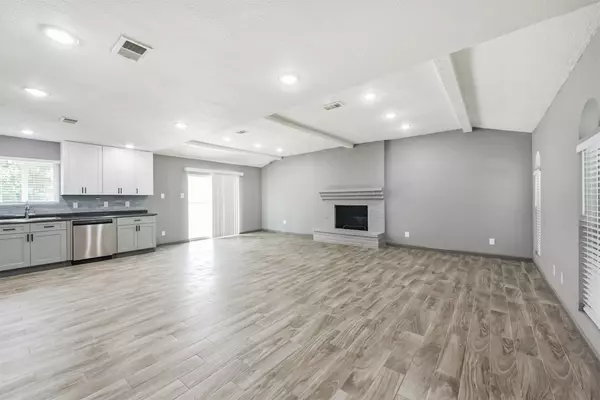 Huffman, TX 77336,23611 Rain Forest DR