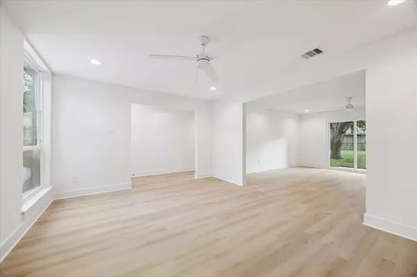 Houston, TX 77042,10607 Overbrook LN