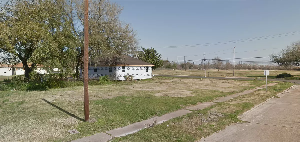 Port Arthur, TX 77640,5620 Charles AVE