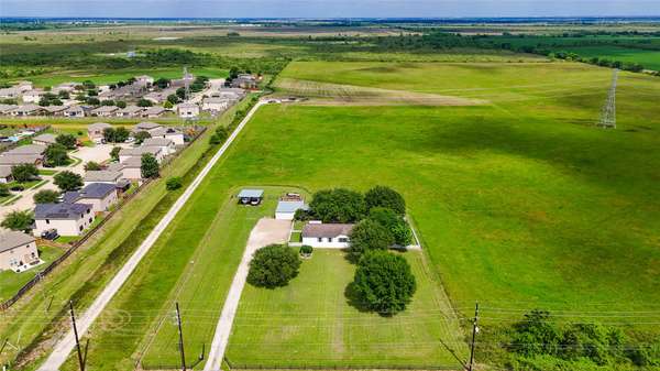 16070 Warren Ranch RD, Hockley, TX 77447