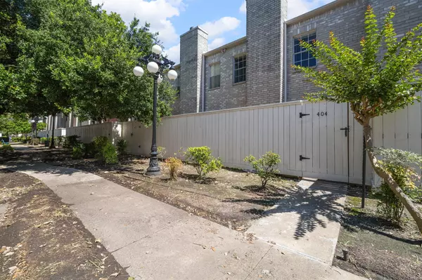 Houston, TX 77063,3780 Tanglewilde ST #404