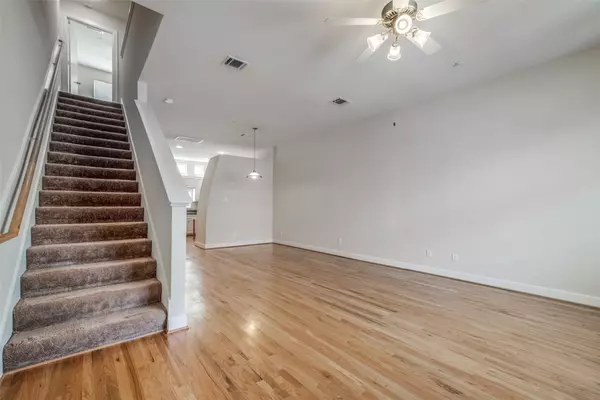 Houston, TX 77063,2710 Hullsmith DR #401