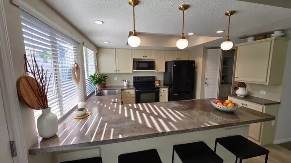 Houston, TX 77096,6430 Bankside DR #12