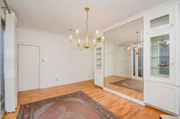 Houston, TX 77063,9518 Bayou Brook ST