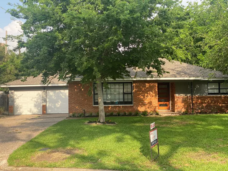 8327 Lorrie DR, Houston, TX 77025