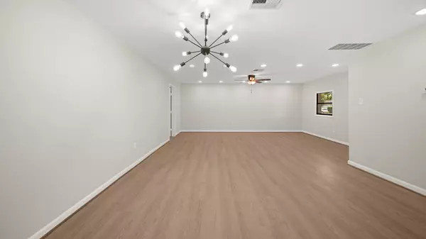 Deer Park, TX 77536,2122 Estate DR