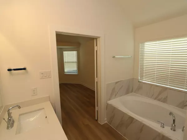 La Marque, TX 77568,1217 Sacred Light DR