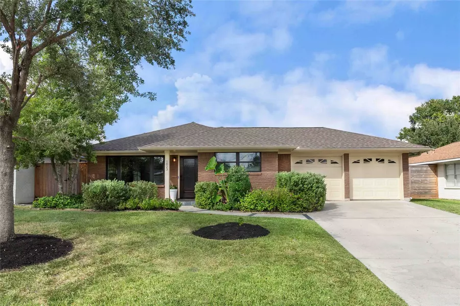 1823 Seaspray CT, Houston, TX 77008