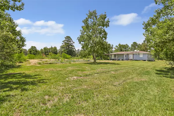 Hull, TX 77564,50 County Road 2051