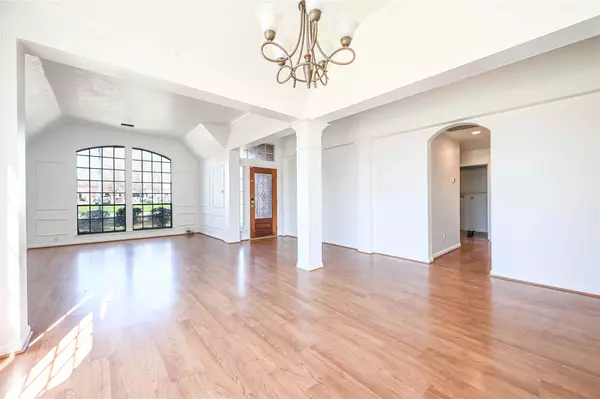 Cypress, TX 77433,20739 Maple Village DR