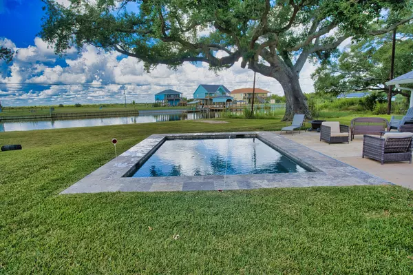 Sargent, TX 77414,1288 County Road 297