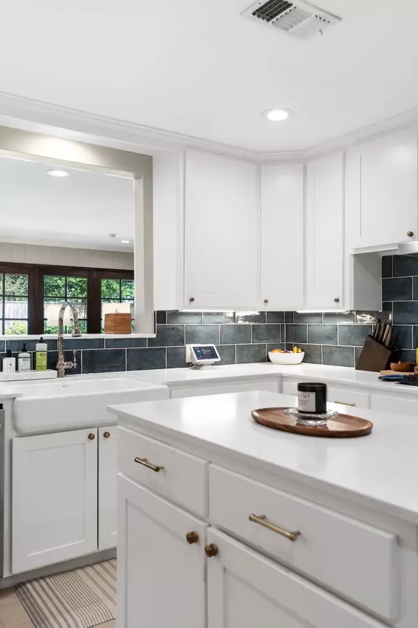 Houston, TX 77018,2314 Hialeah DR