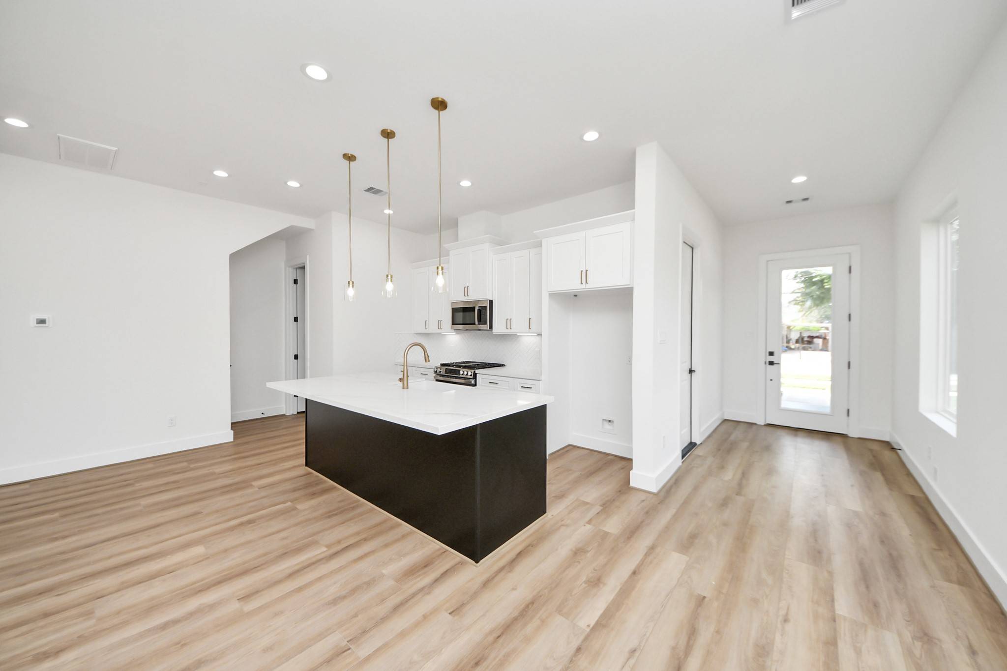 Houston, TX 77009,103 Frawley ST