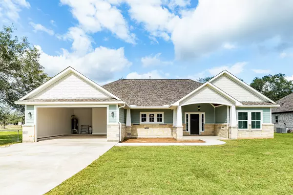 249 Magnolia ST, Brazoria, TX 77422