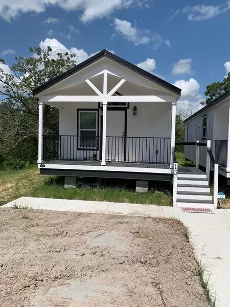 13 Parker Creek RD, Huntsville, TX 77320