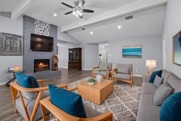 20074 Crazy Horse Circle DR, Katy, TX 77449