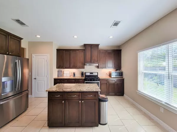 Houston, TX 77336,406 Elm Lake DR