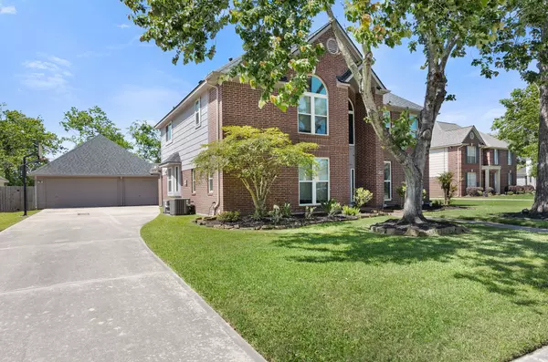 Friendswood, TX 77546,402 Windsor DR