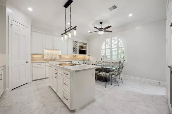 Houston, TX 77057,2401 Potomac DR