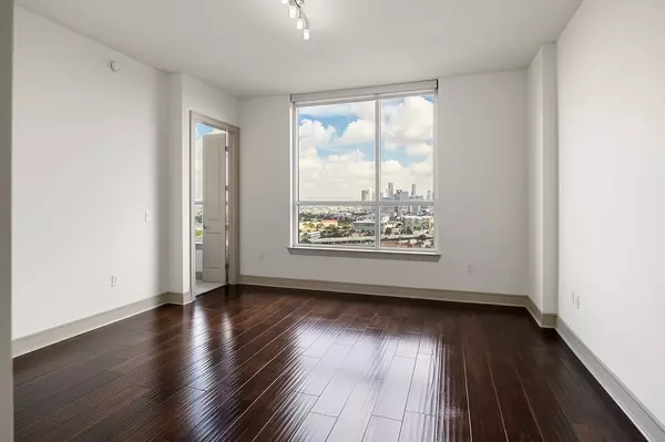 Houston, TX 77004,5280 Caroline Street #2202