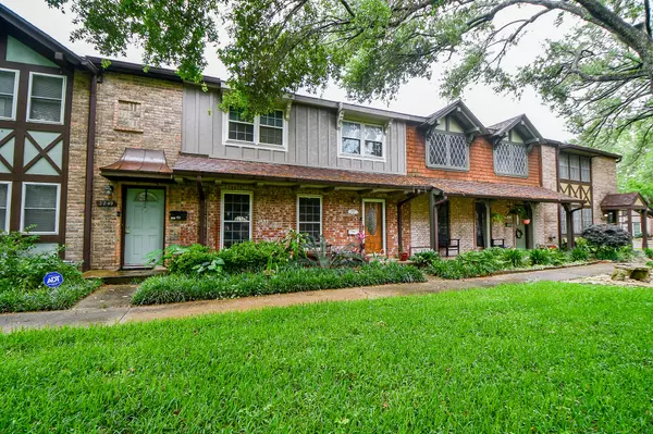 Houston, TX 77043,2247 Triway LN #238