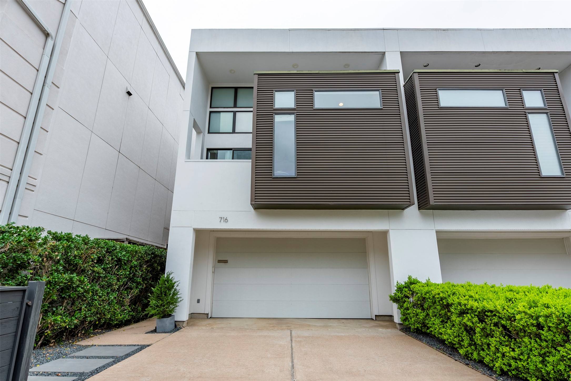 716 Birdsall ST,  Houston,  TX 77007