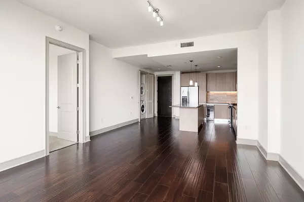 Houston, TX 77004,5280 Caroline St #1511