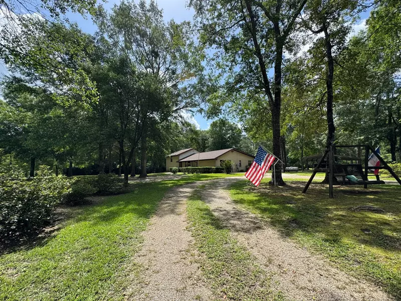 147 County Road 4772, Warren, TX 77664