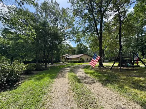 147 County Road 4772, Warren, TX 77664