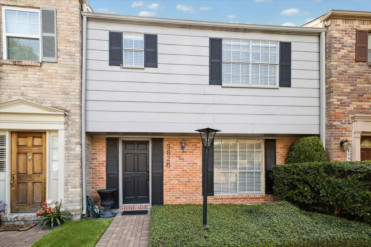 Houston, TX 77057,5826 Doliver DR #55