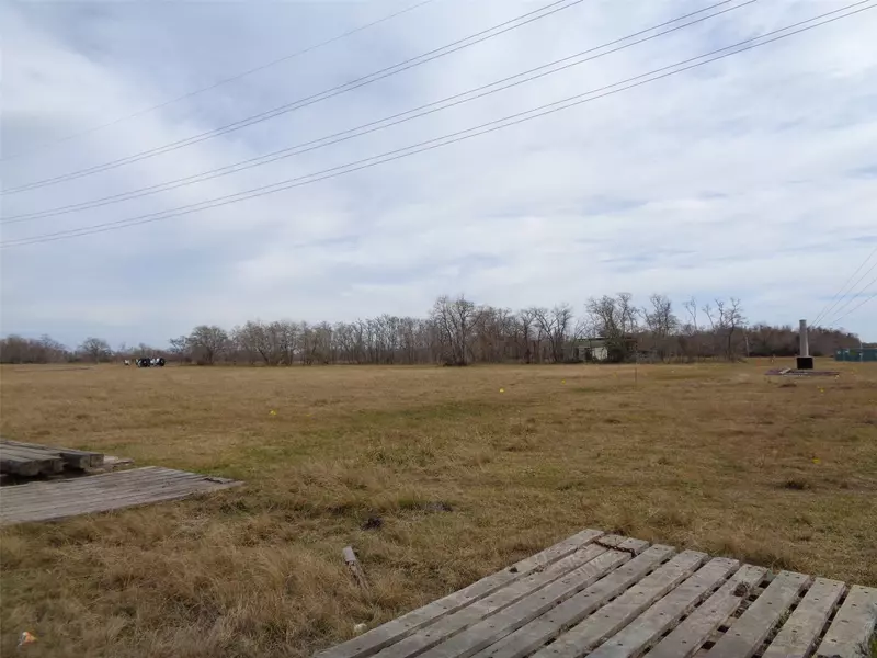 7300 25th Avenue North, Texas City, TX 77591