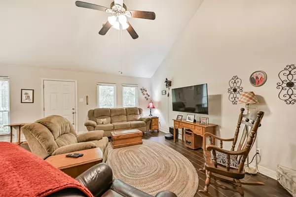 Friendswood, TX 77546,42 Hideaway DR