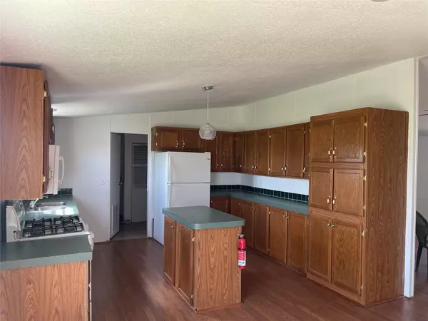 711 Fm 360 RD, Beasley, TX 77417