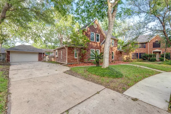 Sugar Land, TX 77479,6619 Berrytree LN